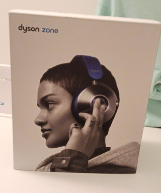 Auriculares Dyson Zone Azules y Plateados