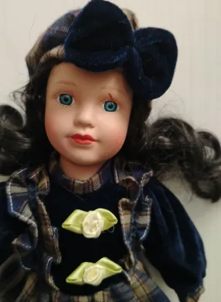 4 Bambole Porcellana da Collezione