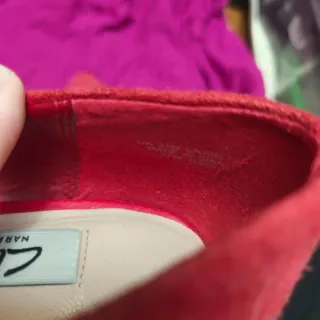 Zapatos de tacón Clarks rojos