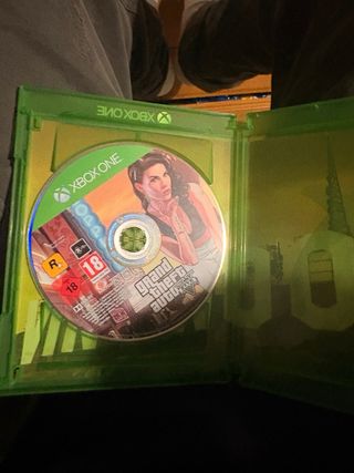 Lote Giochi Xbox One: FIFA, Crash, GTA, Call of Du