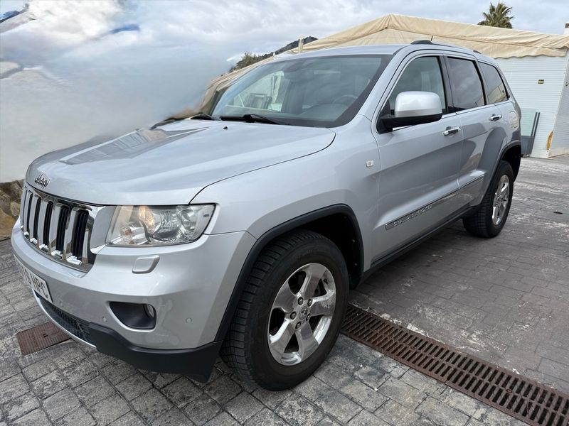 Jeep Grand Cherokee 2013 - foto 1