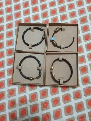 Pulseras de cuero