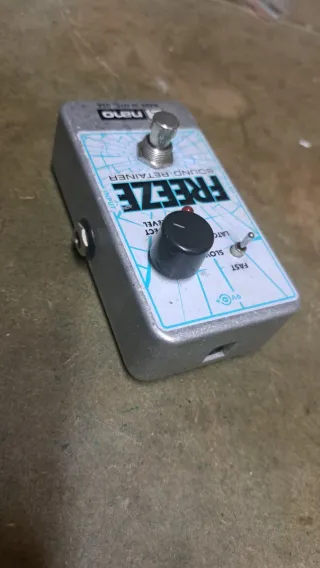 EHX Freeze Sound Retainer Pedal