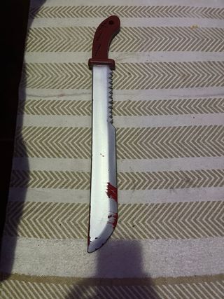 Espada de juguete con mango rojo