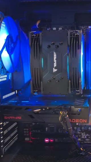 Tarjeta Gráfica AMD Radeon RX 6500 XT 4GB