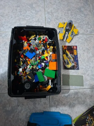 Piezas Lego + Jedi Interceptor Star Wars