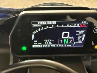 Yamaha YZF-R1 2023 - 200 CV