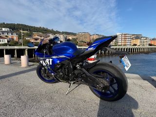 Yamaha YZF-R1 2023 - 200 CV