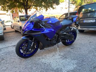 Yamaha YZF-R1 2023 - 200 CV