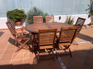 Mesa madera teca extensible con 6 sillas y cojines