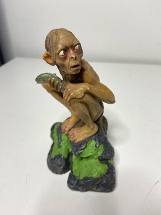 : Figura Resina Gollum con Pez