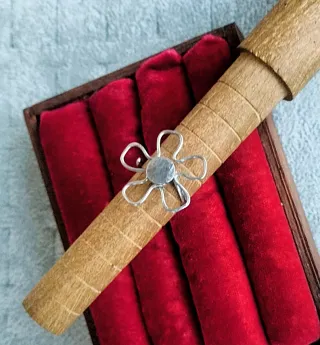 Anello minimal floreale acciaio inox