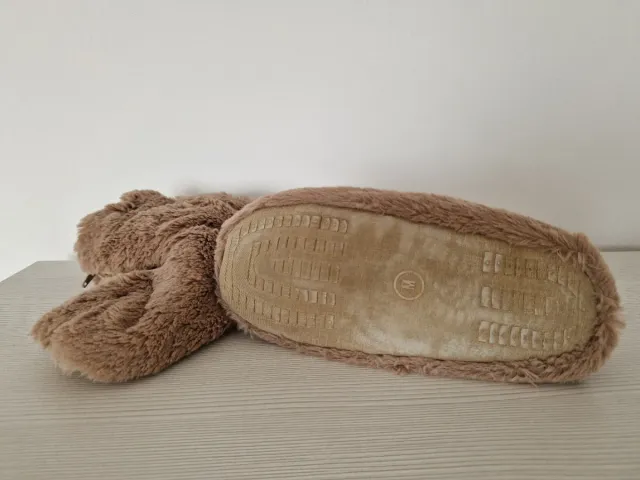 Tênis de pelo com zíper