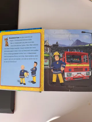 Libro rompecabezas sueco para niños bombero Sam