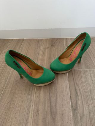 Zapatos de tacón verde MiaRock