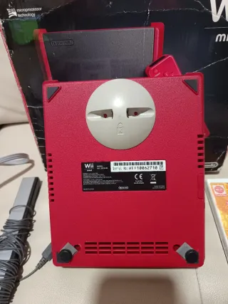 Nintendo Wii Mini Rossa con scatola