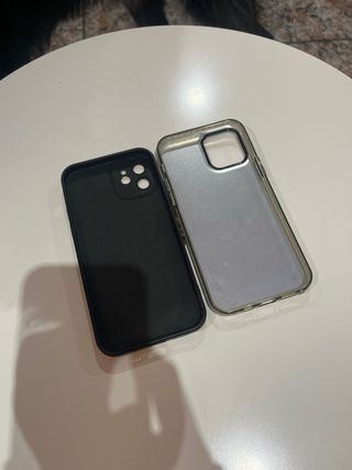 2 Fundas iPhone 12: Leopardo y Grafiti