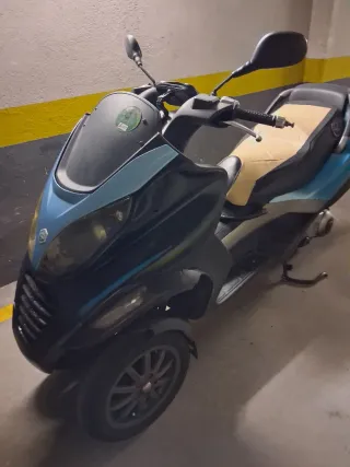 Urge hoy Piaggio MP3 250cc canet b  se  aceptan ca