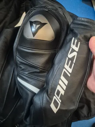 Chaqueta Dainese Avro 4 Piel Bovina Moto talla 54