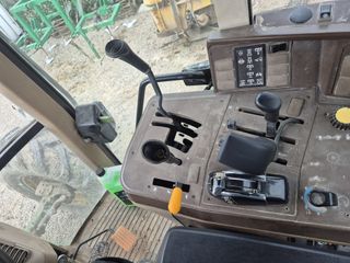 Tractor John Deere 6310