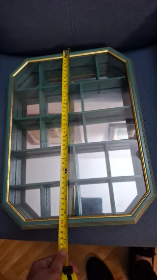 Estantería madera y cristal para colgar