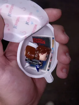 Mini Funko Pop Stranger Things Huevos Kinder