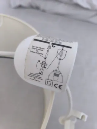 LÁMPARA DE TECHO BLANCA