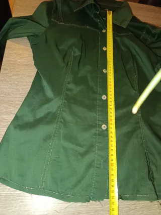 Camicia Fhor verde aderente ricami argento