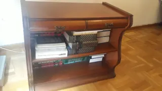 Mueble auxiliar de madera