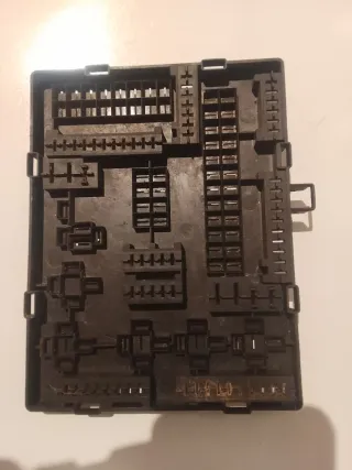 Tapa Electrica Mercedes Benz MB