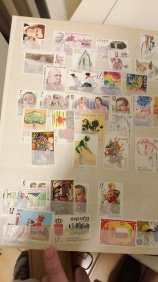 Álbum de sellos España años 80