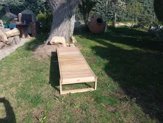 Tumbona de madera para exterior