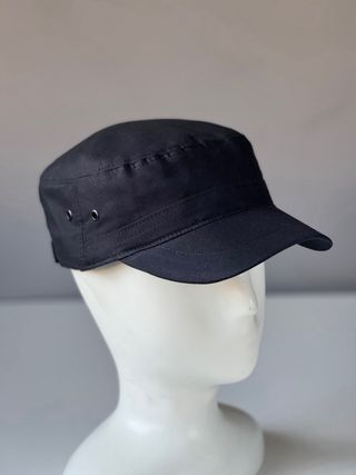 Gorra estilo militar negra