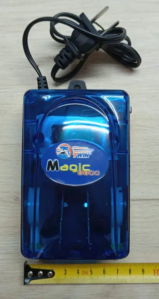 Bomba de aire para acuario TWIN Magic 8800