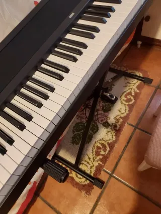 Piano Korg B2 Eléct. Nuevo + soporte nuevo + funda