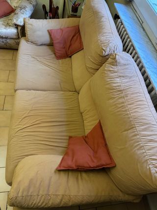 Sofá de 2 plazas beige