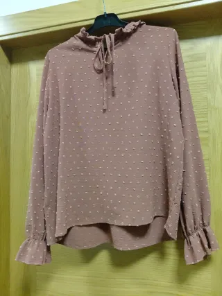 Camisa de manga larga  parecido a granate