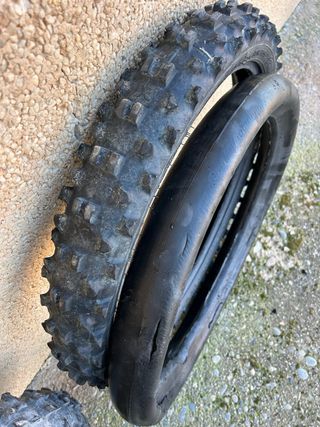 Lote muses  90/100-21 y ruedas 21 Enduro