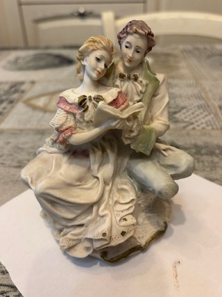 Statuina Capodimonte Miriam