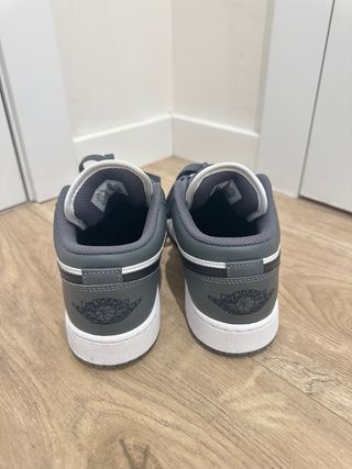 Nike Air Jordan 1 Low Gris Blanco Talla 38