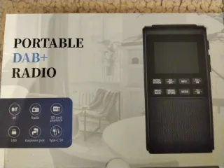 Radio Portátil Digital Negra