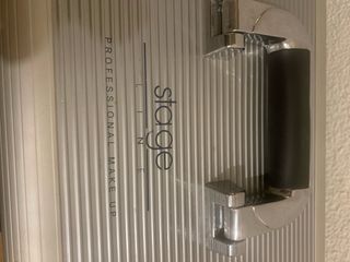 Maleta trolley maquillaje plateada