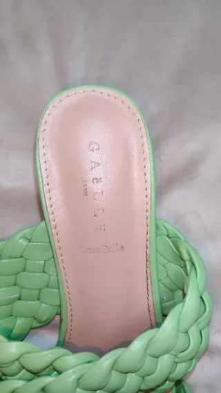 Sandálias Gaelle Verdes Trançadas