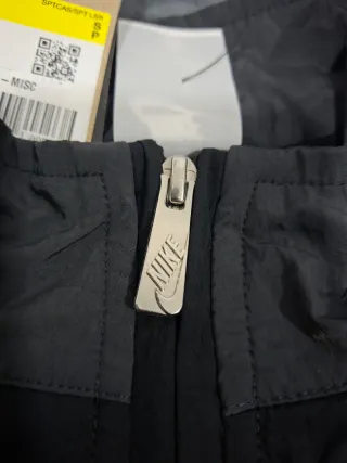 Chaqueta Nike Street Woven Negra y Gris