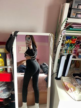 Vaqueros elásticos negros