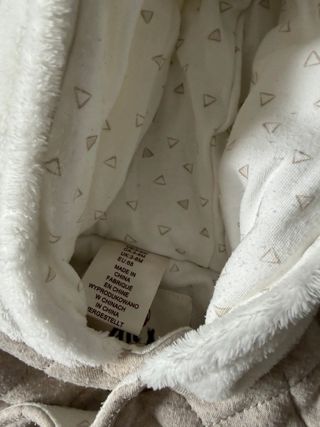 Buzo bebé con capucha y orejas 3-6 meses