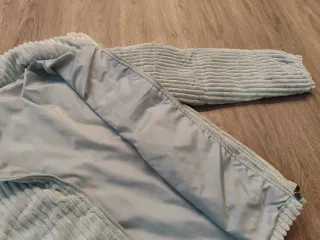 Abrigo acolchado pana verde menta