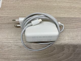 MacBook Pro 13 M1 2020 8GB RAM 256GB SSD