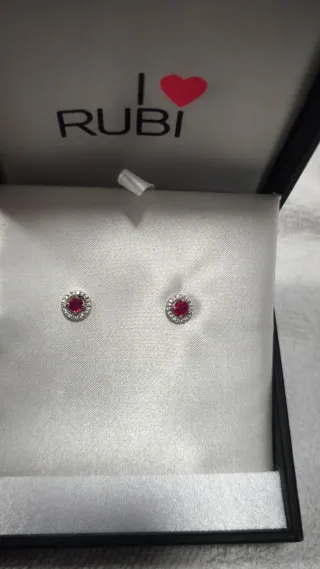 Pendientes Rubi Plata 100% Nuevo