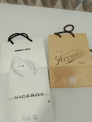 3 Bolsas de Papel (BIMBA Y LOLA, ARRESE, VICEROY)